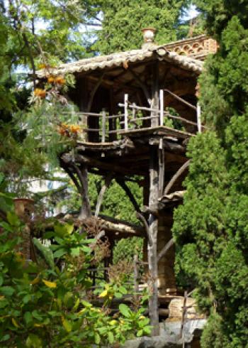 Pavilions in Hallington Siculo were constructed of architectural salvage.